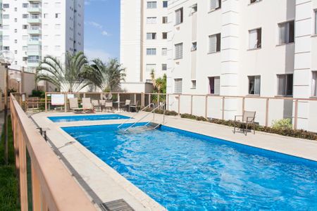 Apartamento para alugar com 50m², 2 quartos e 1 vaga Apartamento para alugar com 50m², 2 quartos e 1 vagaÁrea Comum - Piscina