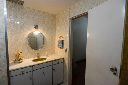 Apartamento à venda com 165m², 3 quartos e 1 vagaBanheiro da Suíte