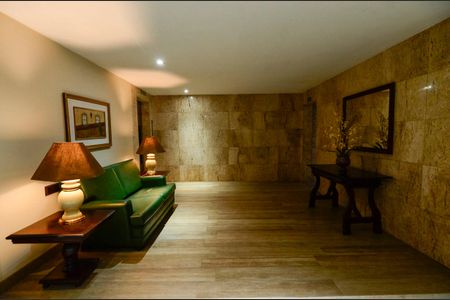 Apartamento à venda com 165m², 3 quartos e 1 vagaHall