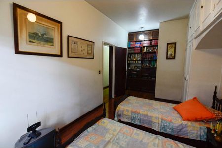 Apartamento à venda com 165m², 3 quartos e 1 vagaQuarto 2