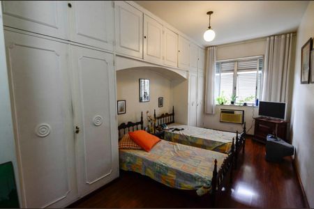 Apartamento à venda com 165m², 3 quartos e 1 vagaQuarto 2