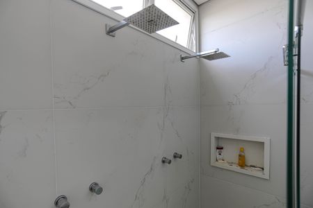 Casa de condomínio para alugar com 240m², 4 quartos e 4 vagasBanheiro - Suíte 3