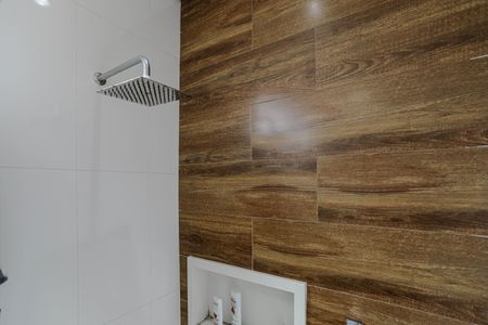 Casa de condomínio para alugar com 240m², 4 quartos e 4 vagasBanheiro Suíte 1