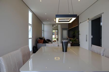 Casa de condomínio para alugar com 240m², 4 quartos e 4 vagasSala de Jantar