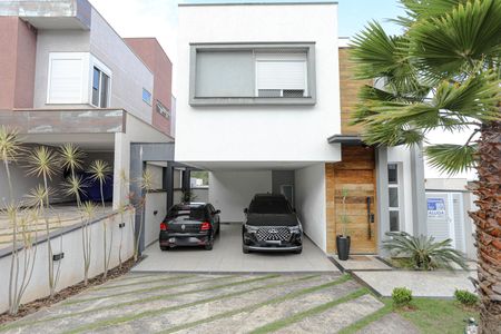 Casa de condomínio para alugar com 240m², 4 quartos e 4 vagasFachada