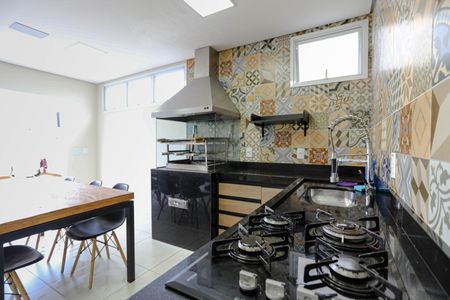 Casa de condomínio para alugar com 240m², 4 quartos e 4 vagasChurrasqueira