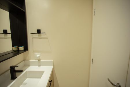 Apartamento à venda com 62m², 2 quartos e 1 vaga Apartamento à venda com 62m², 2 quartos e 1 vagaBANHEIRO DA SUÍTE