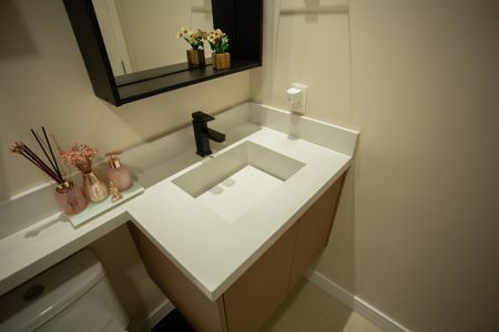 Apartamento à venda com 62m², 2 quartos e 1 vaga Apartamento à venda com 62m², 2 quartos e 1 vagaBANHEIRO