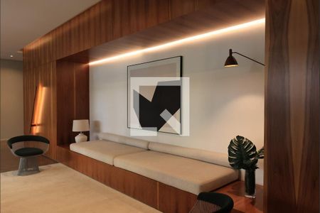 Apartamento à venda com 335m², 4 quartos e 4 vagas Apartamento à venda com 335m², 4 quartos e 4 vagasHall social