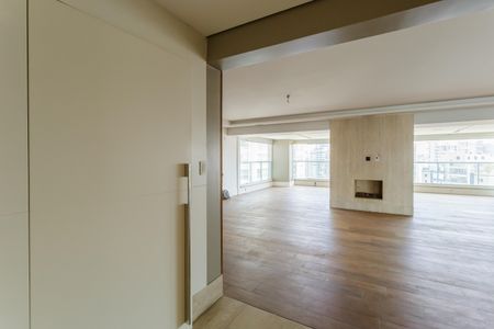 Apartamento à venda com 335m², 4 quartos e 4 vagas Apartamento à venda com 335m², 4 quartos e 4 vagasSala