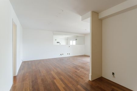 Apartamento à venda com 335m², 4 quartos e 4 vagas Apartamento à venda com 335m², 4 quartos e 4 vagasSuíte 4