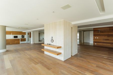 Apartamento à venda com 335m², 4 quartos e 4 vagas Apartamento à venda com 335m², 4 quartos e 4 vagasSala