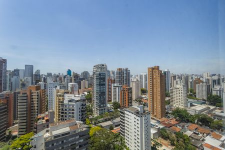 Apartamento à venda com 335m², 4 quartos e 4 vagas Apartamento à venda com 335m², 4 quartos e 4 vagasVista