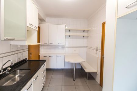 Apartamento para alugar com 140m², 3 quartos e 2 vagasCozinha