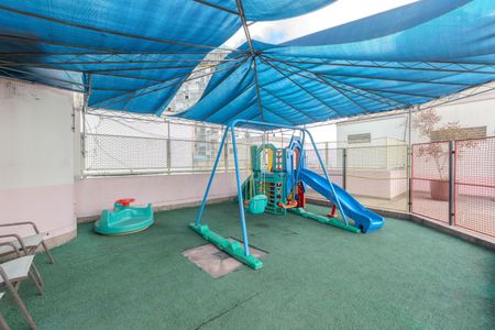 Apartamento à venda com 176m², 3 quartos e sem vaga Apartamento à venda com 176m², 3 quartos e sem vagaÁrea comum - Playground
