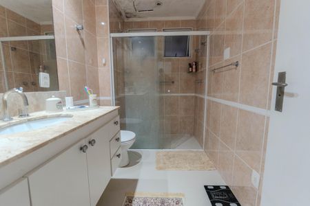 Apartamento à venda com 176m², 3 quartos e sem vaga Apartamento à venda com 176m², 3 quartos e sem vagaBanheiro