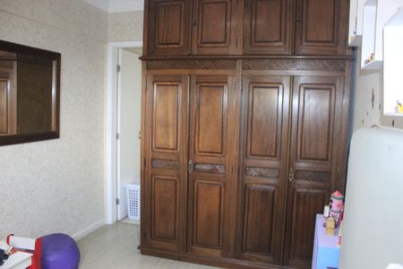 Apartamento à venda com 150m², 3 quartos e 2 vagasSuíte 2