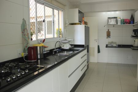 Apartamento à venda com 150m², 3 quartos e 2 vagasCozinha