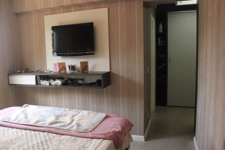 Apartamento à venda com 150m², 3 quartos e 2 vagasSuíte 1