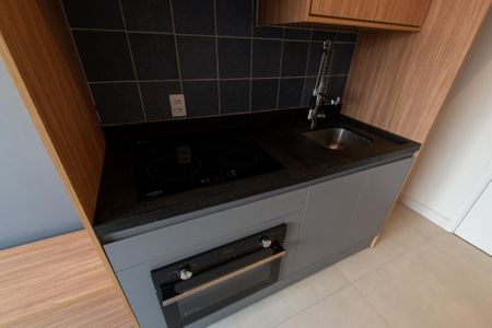 Cozinha de apartamento para alugar com 2 quartos, 33m² em Cambuci, São Paulo