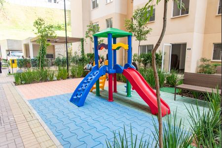 Apartamento à venda com 33m², 2 quartos e sem vagaÁrea comum - Playground