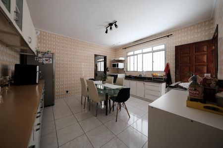 Casa à venda com 120m², 4 quartos e 2 vagasCozinha