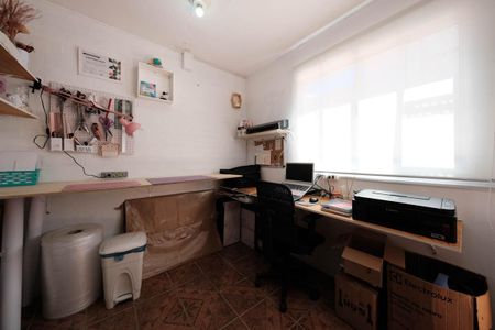 Casa à venda com 120m², 4 quartos e 2 vagasQuarto 4