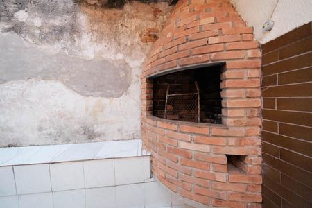 Casa à venda com 120m², 4 quartos e 2 vagasQuintal