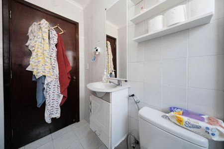 Casa à venda com 120m², 4 quartos e 2 vagasBanheiro 1