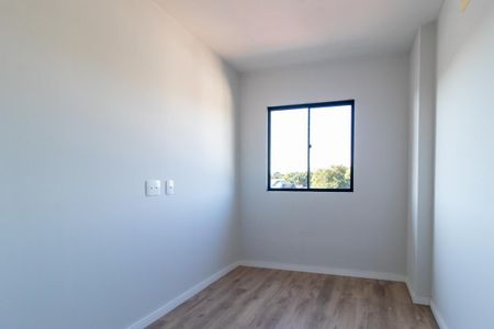 Quarto 1 de apartamento para alugar com 2 quartos, 55m² em Campo Comprido, Curitiba