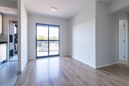Sala de apartamento para alugar com 2 quartos, 55m² em Campo Comprido, Curitiba