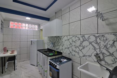 Sala/Cozinha de kitnet/studio para alugar com 1 quarto, 40m² em Bairro dos Casa, São Bernardo do Campo