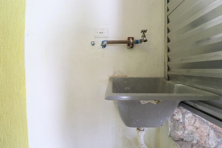 Casa à venda com 96m², 3 quartos e 1 vagaÁrea de Serviço