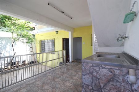 Casa à venda com 96m², 3 quartos e 1 vagaÁrea de Serviço