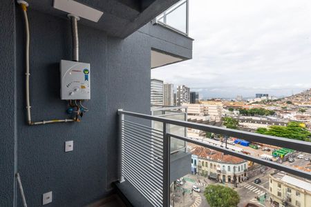 Varanda de kitnet/studio para alugar com 0 quarto, 32m² em Santo Cristo, Rio de Janeiro
