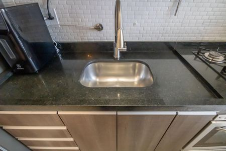 Apartamento à venda com 58m², 2 quartos e 1 vaga Apartamento à venda com 58m², 2 quartos e 1 vagaCozinha e Área de Serviço