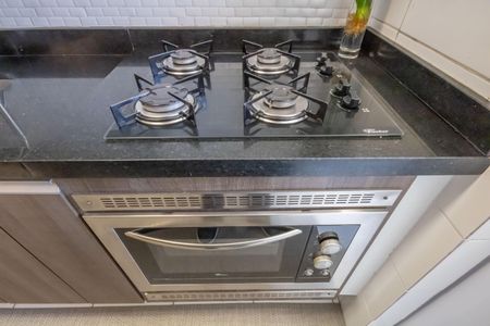 Apartamento à venda com 58m², 2 quartos e 1 vaga Apartamento à venda com 58m², 2 quartos e 1 vagaCozinha e Área de Serviço