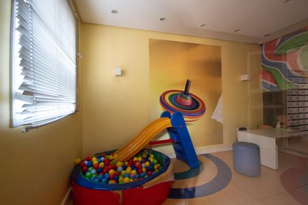 Apartamento à venda com 58m², 2 quartos e 1 vaga Apartamento à venda com 58m², 2 quartos e 1 vagaÁrea comum - Salão de festas