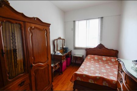 Casa à venda com 225m², 4 quartos e 2 vagas Casa à venda com 225m², 4 quartos e 2 vagasQuarto 1