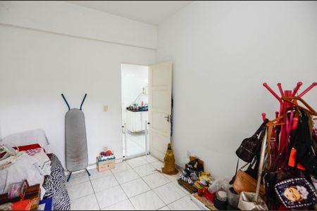 Casa à venda com 225m², 4 quartos e 2 vagas Casa à venda com 225m², 4 quartos e 2 vagasQuarto de Serviço