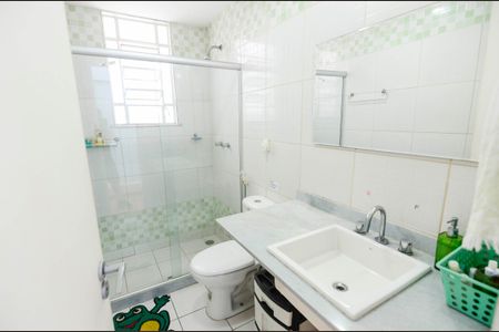 Casa à venda com 225m², 4 quartos e 2 vagas Casa à venda com 225m², 4 quartos e 2 vagasBanheiro 1