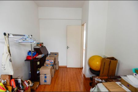 Casa à venda com 225m², 4 quartos e 2 vagas Casa à venda com 225m², 4 quartos e 2 vagasQuarto 2