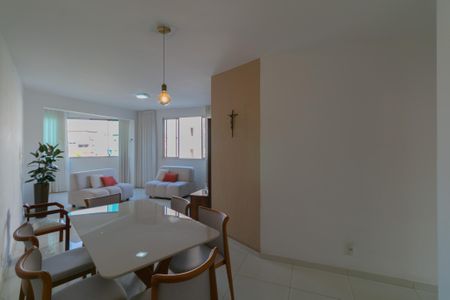 Apartamento para alugar com 130m², 3 quartos e 2 vagasSala