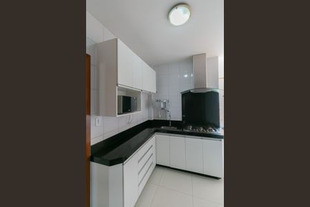 Apartamento para alugar com 130m², 3 quartos e 2 vagasCozinha