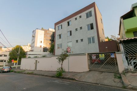 Apartamento para alugar com 130m², 3 quartos e 2 vagasFachada 