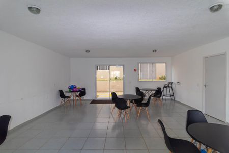 Apartamento para alugar com 35m², 2 quartos e sem vagaÁrea comum - Salão de festas