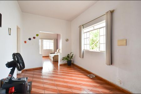 Sala de Jantar de casa à venda com 3 quartos, 400m² em Sagrada Família, Belo Horizonte