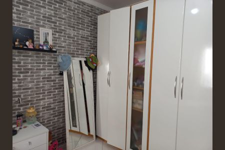 Casa à venda com 212m², 3 quartos e 3 vagas Casa à venda com 212m², 3 quartos e 3 vagasQuarto 2