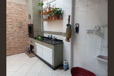 Casa à venda com 212m², 3 quartos e 3 vagas Casa à venda com 212m², 3 quartos e 3 vagasEspaço Gourmet