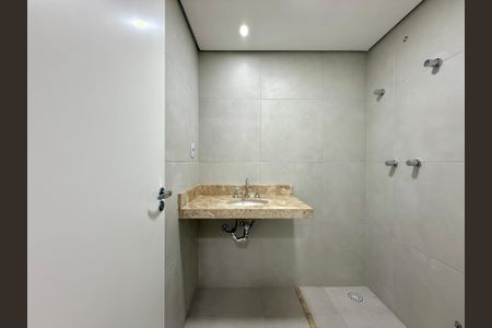Apartamento à venda com 61m², 2 quartos e 1 vaga Apartamento à venda com 61m², 2 quartos e 1 vagaBanheiro